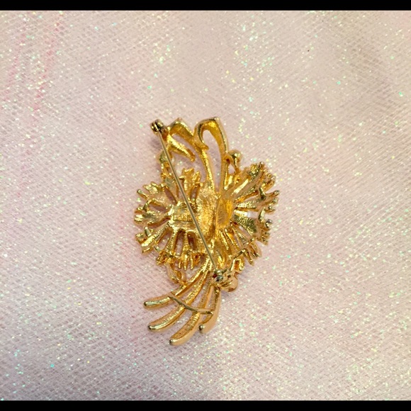 Vintage Sarah Coventry Pin/Broach - Picture 2 of 2